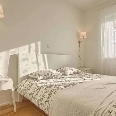Casa Leone Comfortable Holiday Villa