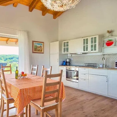 Casa Leone Comfortable Holiday *