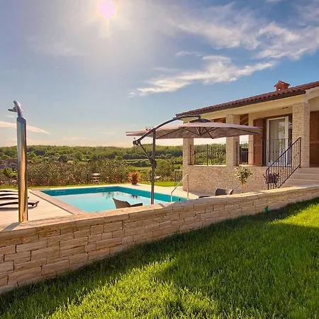 Casa Leone Comfortable Holiday Zminj